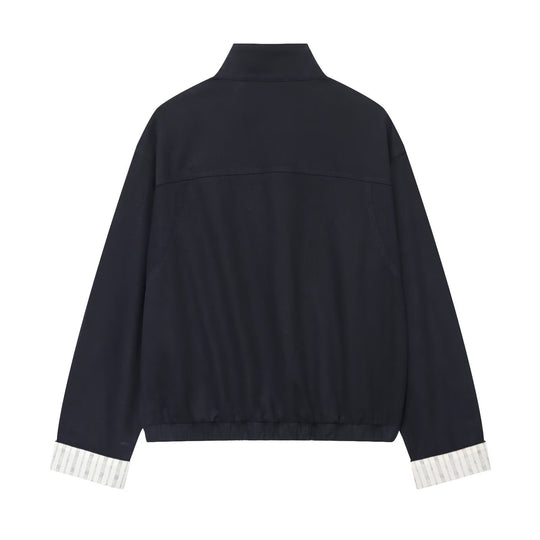 Damen Kurzer Boxy‑Blouson mit Stehkragen, aufgesetzten Pattentaschen und goldfarbenen Details Nord Taschen