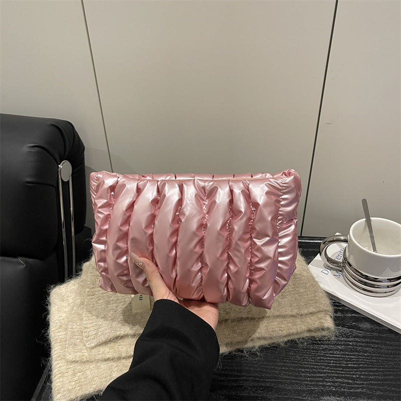 Damen elegante Clutch-Tasche mit geschmeidiger Pfennig-Optik Nord Taschen