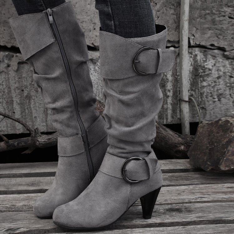 Damen Stiefel mit weichem Kunstvelours, Schlupf-Schaft und Zierschnallen Nord Taschen