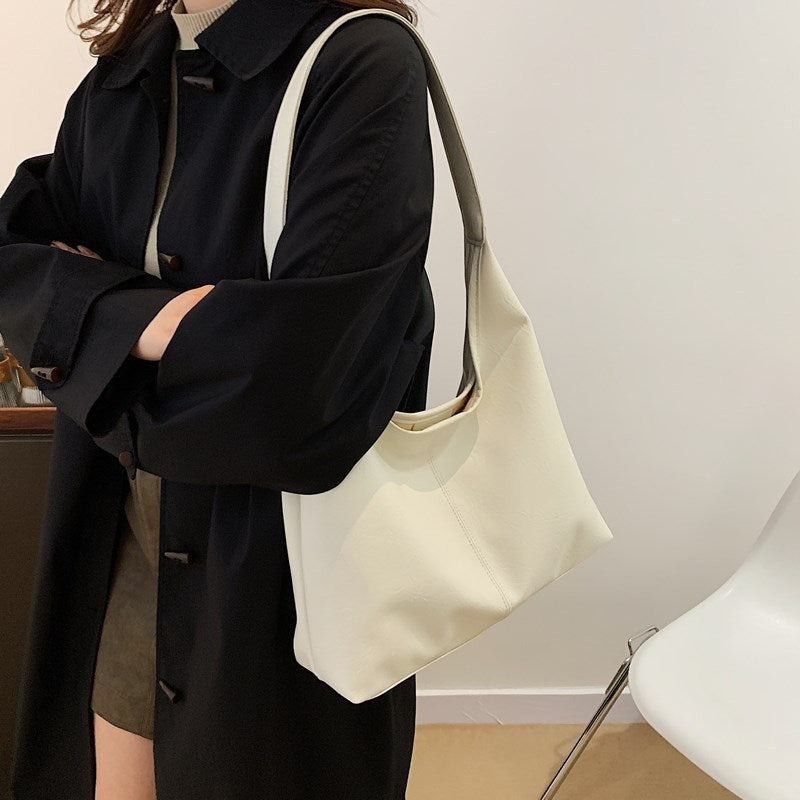 Damen geräumige Ledertasche mit weichem Griff Nord Taschen