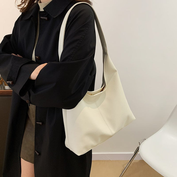 Damen geräumige Ledertasche mit weichem Griff Nord Taschen