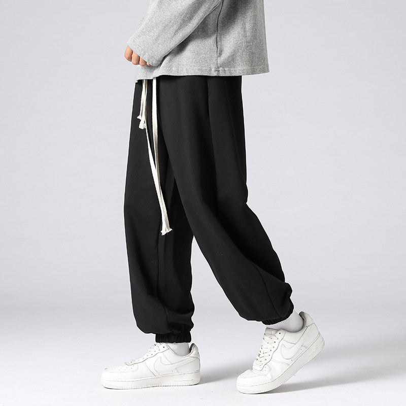 Herren Oversize-Jogginghose mit tiefer Leibhöhe, konischem Bein & extra langen Kordeln Nord Taschen