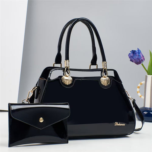 Damen Handtasche mit eleganten Goldakzenten und abnehmbarer Mini-Clutch Nord Taschen