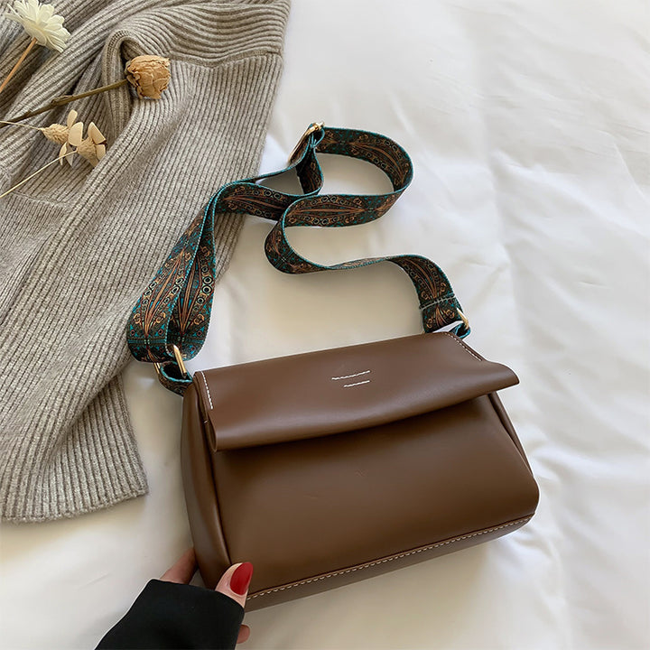 Damen Umhängetasche mit eleganter Struktur und verstellbarem Design Nord Taschen