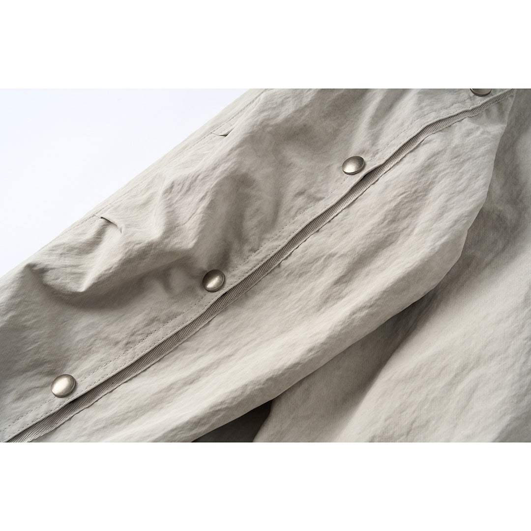Unisex Kurzblouson im minimalistischen Workwear‑Look mit hohem Stehkragen und Druckknopfverschluss Nord Taschen