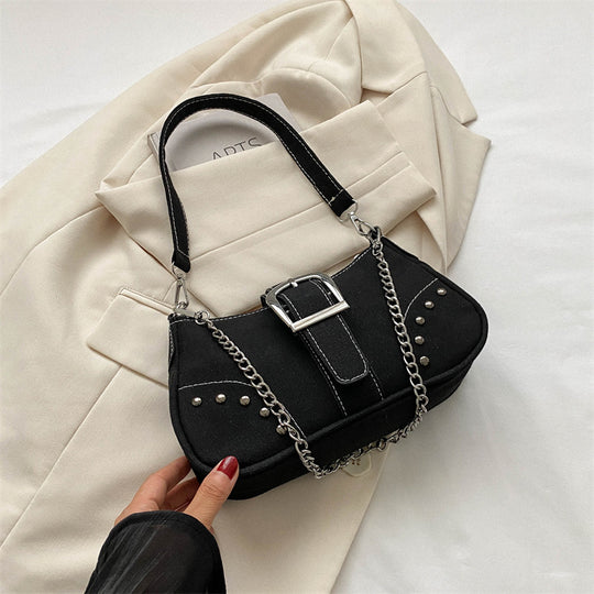 Damen modische Umhängetasche mit dekorativem Kettenriemen und stylischem Verschluss Nord Taschen