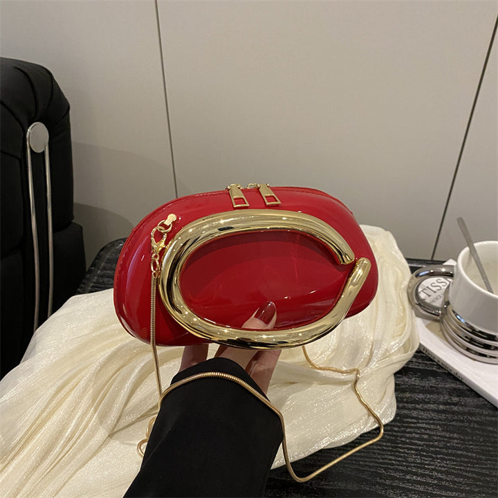Damen Handtasche mit innovativem Kettenverschluss und funkelndem Design Nord Taschen