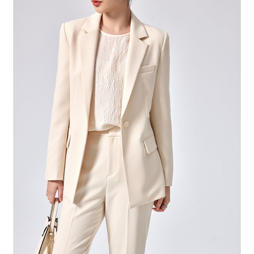 Damen Figurbetonter Midilanger Business-Blazer mit Reverskragen und formgebenden Abnähern Nord Taschen