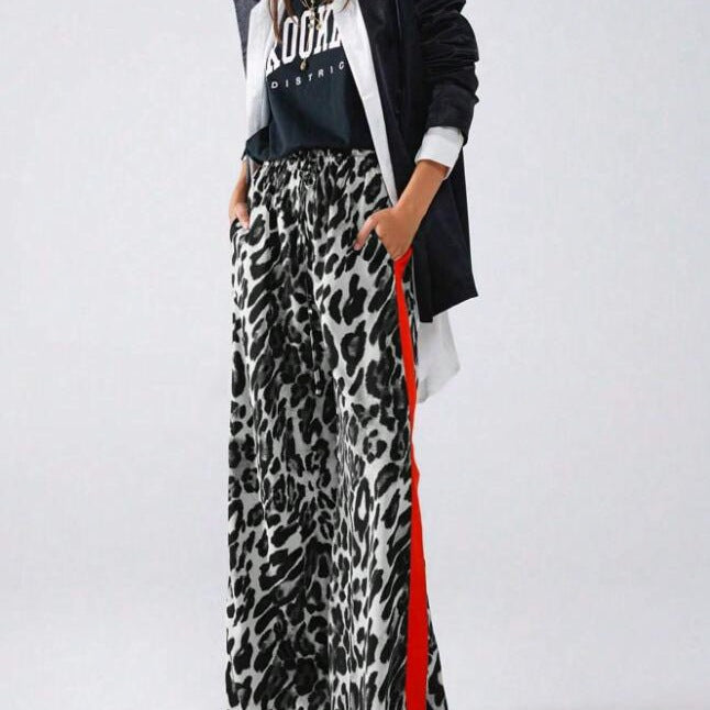 Damen weite Leinenhose mit modischem Leopardenmuster und kontrastierendem Streifen