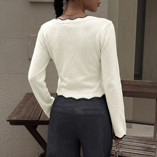 Damen Feinstrick-V‑Pullover mit gewelltem Saum, ausgestellten Ärmeln und Zierpaspel Nord Taschen