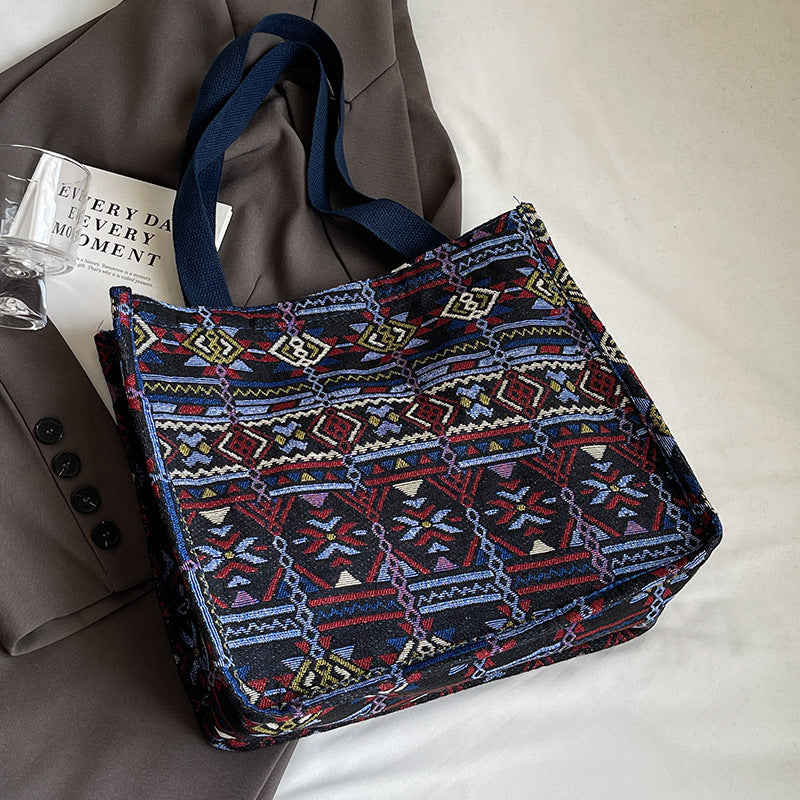 Damen Tragetasche mit modernem Ethnolook und robustem Innenfutter Nord Taschen