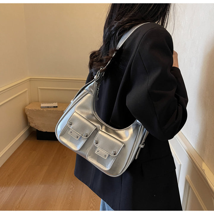 Damen Handtasche mit praktischen Fronttaschen Nord Taschen