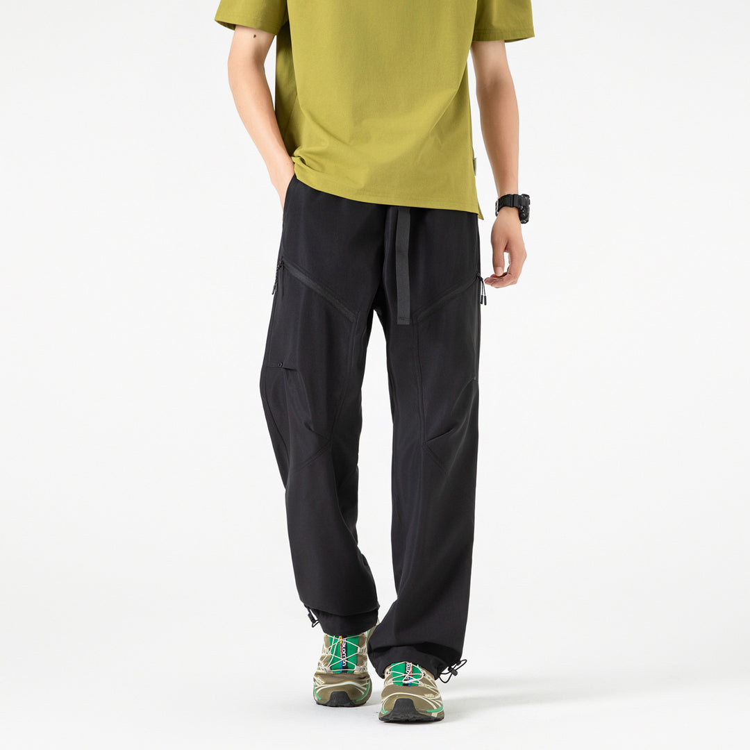 Herren Weite Technical‑Cargo‑Hose mit Tunnelzugbund, verstellbaren Beinabschlüssen und Reißverschlusstaschen Nord Taschen