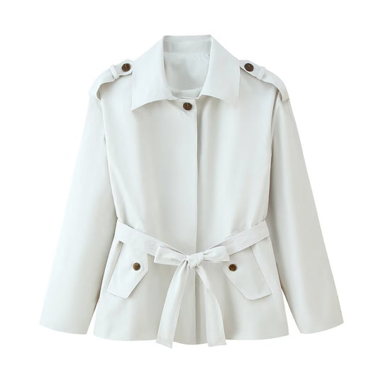 Damen Kurz‑Trenchjacke mit Taillengürtel, Schulterklappen und Pattentaschen Nord Taschen
