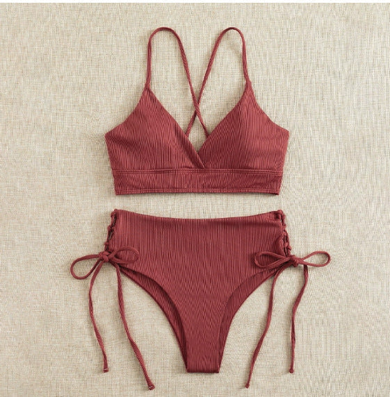Damen Bikini-Set mit verstellbaren Trägern und raffinierten Schnürdetails