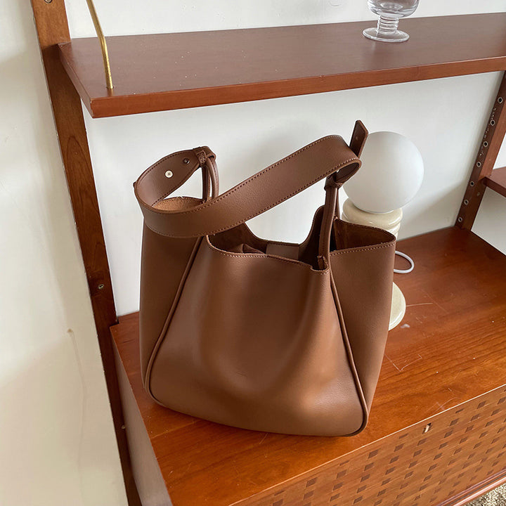 Damen Hobo-Tasche aus hochwertigem Kunstleder mit verstellbarem Schulterriemen Nord Taschen