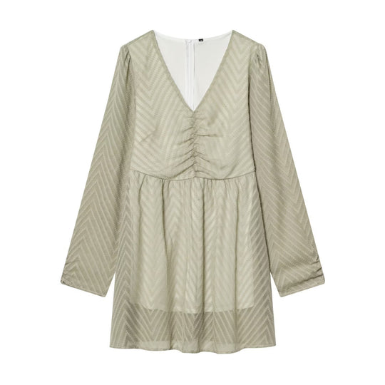 Damen V‑Ausschnitt Mini‑Kleid mit Jacquardstruktur und geraffter Taille Nord Taschen