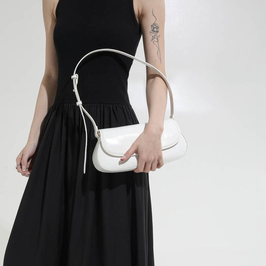 Damen Umhängetasche mit elegantem Klappverschluss und abnehmbarem Schulterriemen Nord Taschen