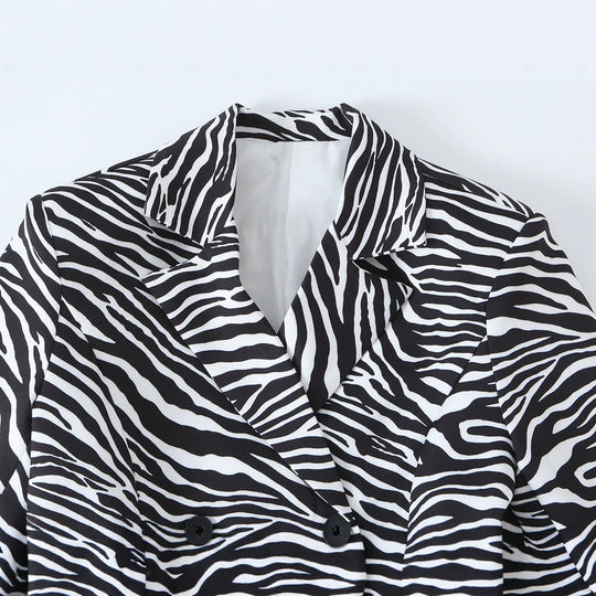 Damen Zebra-Print Blazer im Tailoring-Look mit Doppelreiher und figurbetonter Taille Nord Taschen
