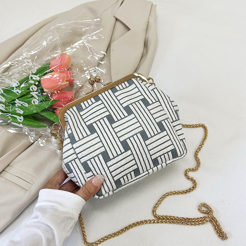 Damen Handtasche mit Perlenverzierung Nord Taschen