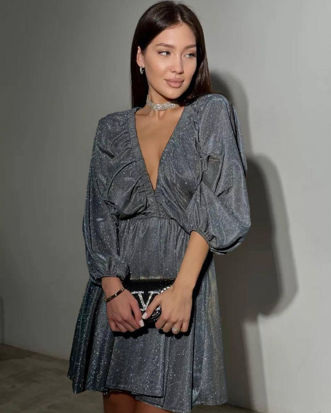 Damen Glitzerndes Abendkleid mit tiefem V Ausschnitt, Ballonärmeln und taillenbetonter Glockenrock Nord Taschen