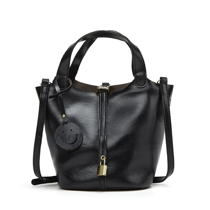 Damen Hobo-Tasche mit elegantem Design und zeitgemäßen Details Nord Taschen