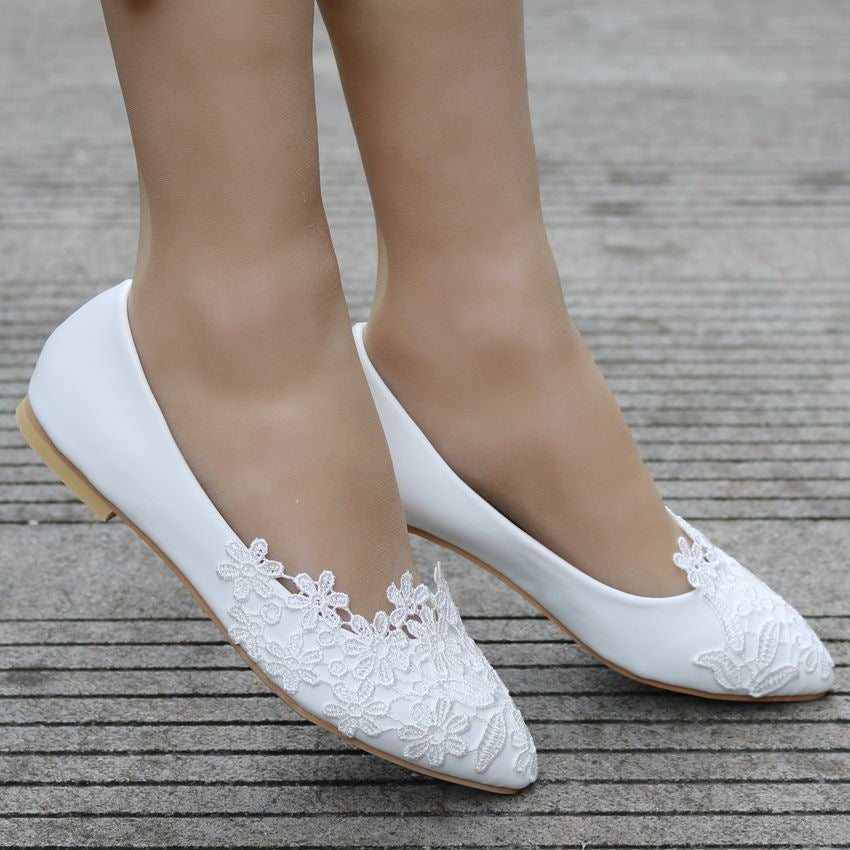 Damen Elegante Ballerinas mit filigraner Blumenstickerei