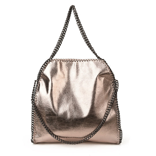 Damen Metallic Handtasche mit Kettenakzent und modischem Design Nord Taschen