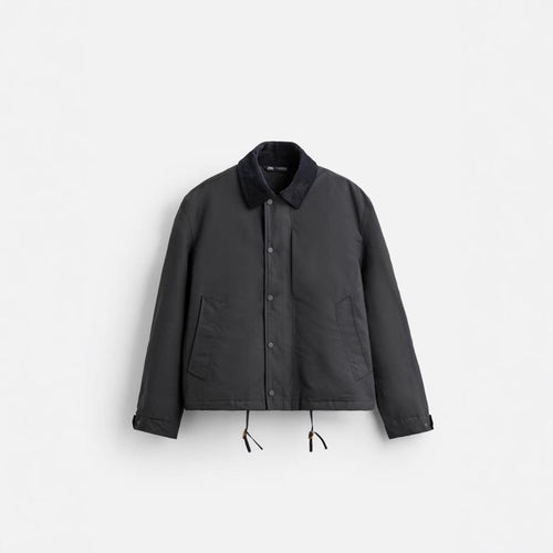 Herren Kurzblouson mit Cordkragen, Druckknopfleiste und Kordelzugsaum Nord Taschen