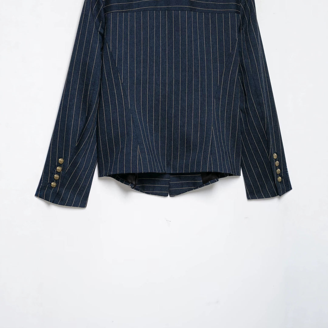 Damen Cropped-Blazer im Nadelstreifen mit doppelseitiger Zierknopfleiste und Schulterriegeln Nord Taschen