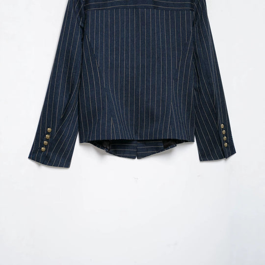 Damen Cropped-Blazer im Nadelstreifen mit doppelseitiger Zierknopfleiste und Schulterriegeln Nord Taschen