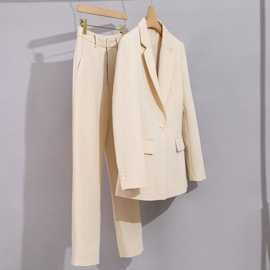 Damen Figurbetonter Midilanger Business-Blazer mit Reverskragen und formgebenden Abnähern Nord Taschen