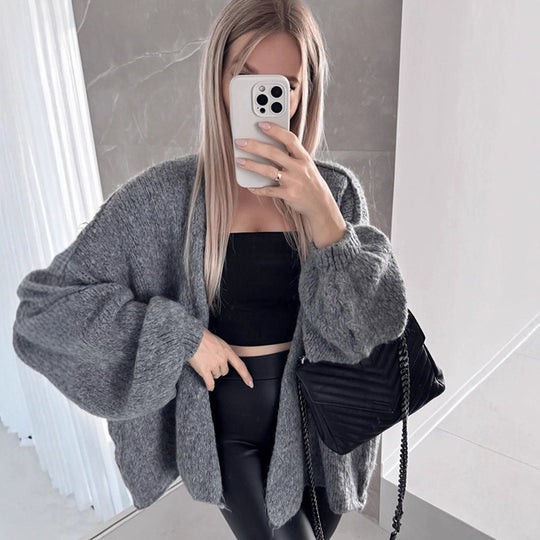 Damen Oversize Strickcardigan mit voluminösen Ballonärmeln und teddyähnlicher Struktur Nord Taschen