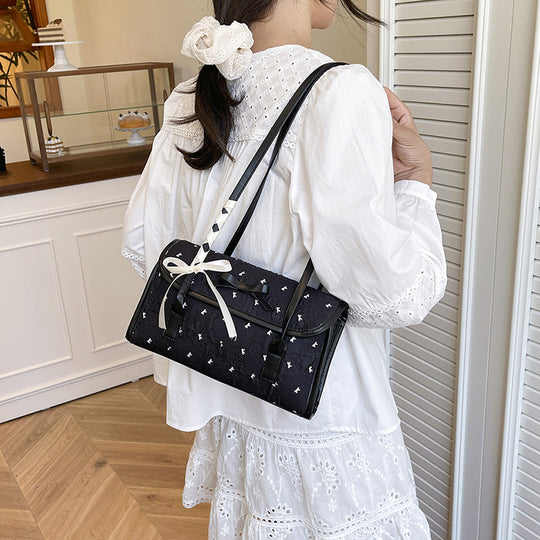 Damen elegante Handtasche mit floralem Design Nord Taschen