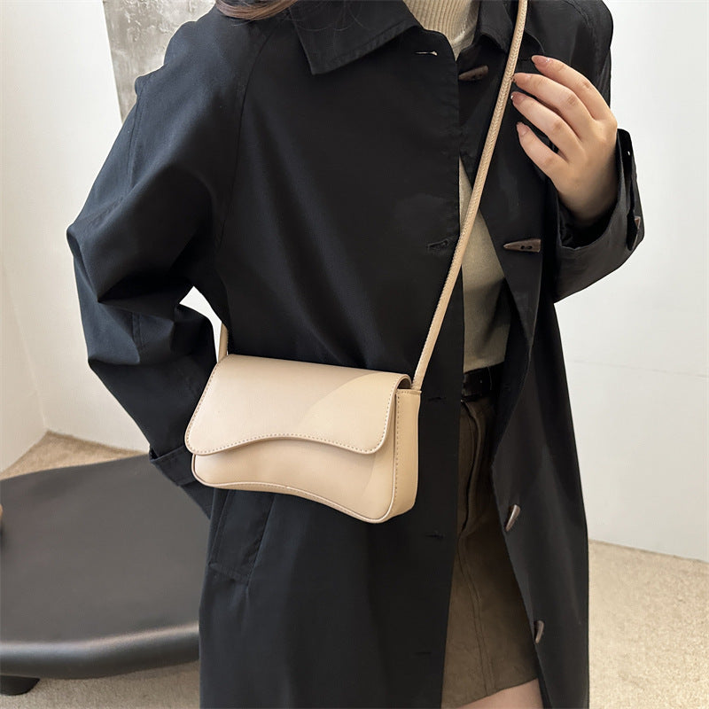 Damen elegante Clutch Tasche mit Raffiatur Nord Taschen