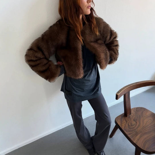 Damen Cropped Kunstpelz-Bolero mit kastiger Silhouette und Trompetenärmeln Nord Taschen