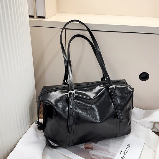 Damen elegante Handtasche mit hochwertiger, glänzender Oberfläche Nord Taschen