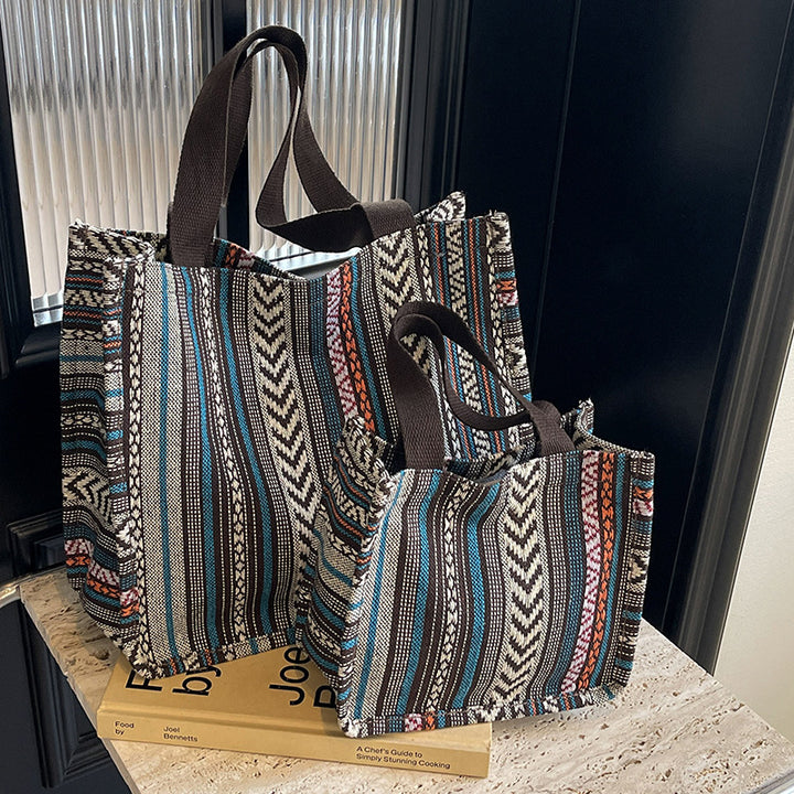 Damen Handtasche mit farbenfrohem geometrischen Muster Nord Taschen