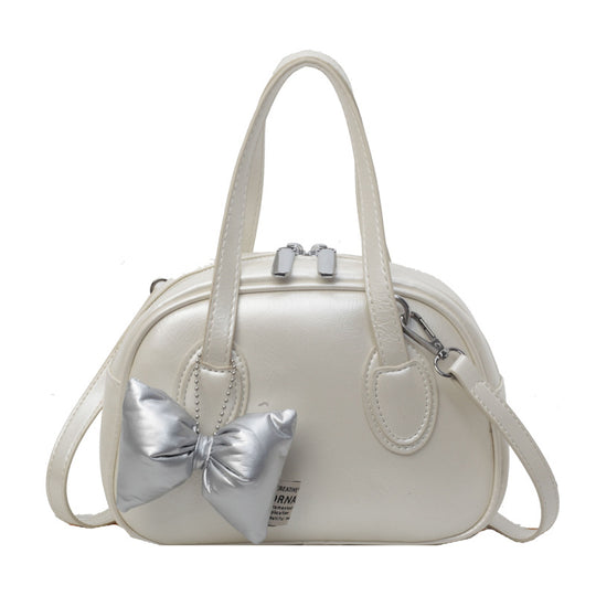 Damen Designer-Handtasche im verspielten Stil mit dekorativem Schleifen-Detail | Nord Taschen