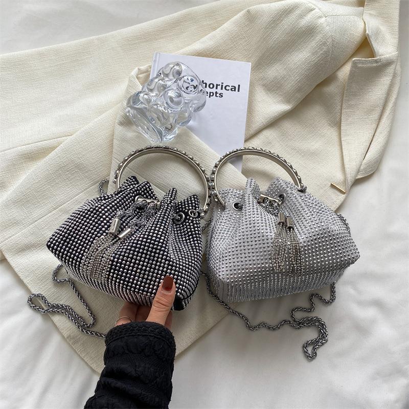 Damen modische Beuteltasche mit Strassverzierungen Nord Taschen