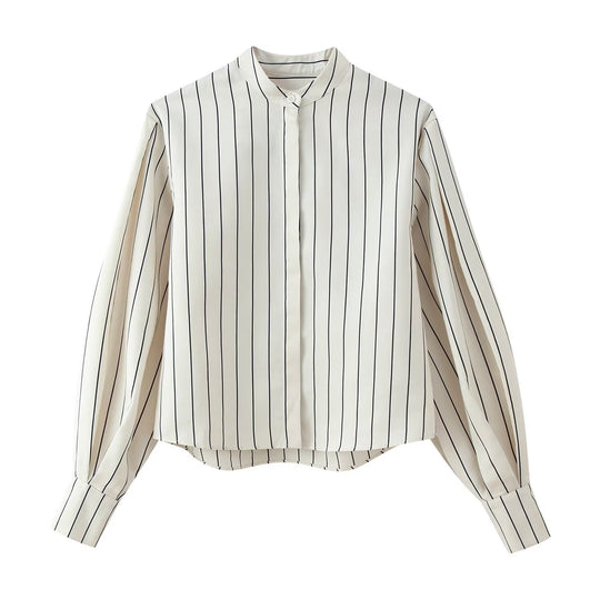 Damen Gestreifte Standkragen‑Bluse mit verdeckter Knopfleiste und Ballonärmeln Nord Taschen