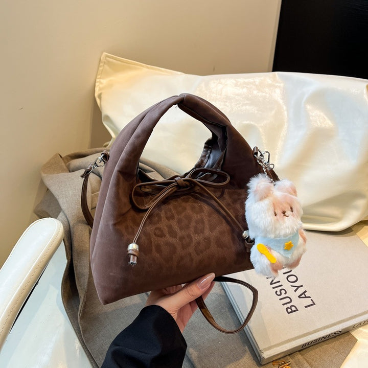 Damen stilvolle Hobo-Tasche mit tierischem Anhänger Nord Taschen