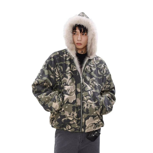 Herren Warmer gefütterter Camouflage-Bomber mit Kapuze und Kunstfellbesatz Nord Taschen