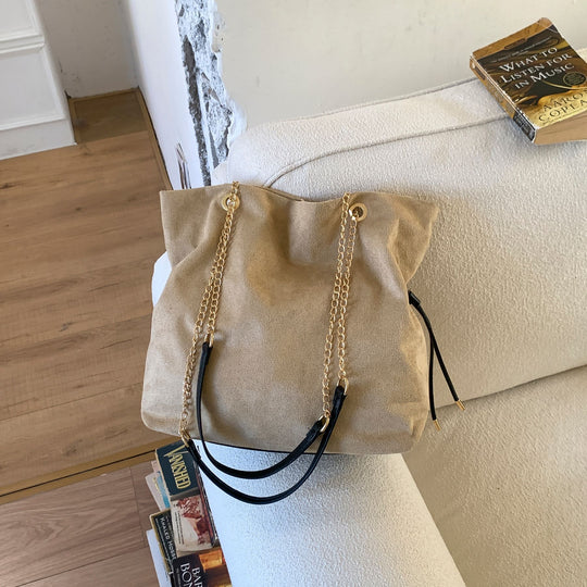 Damen Hobo-Tasche mit elegantem Kettenzug und vielseitigem Innenraum Nord Taschen