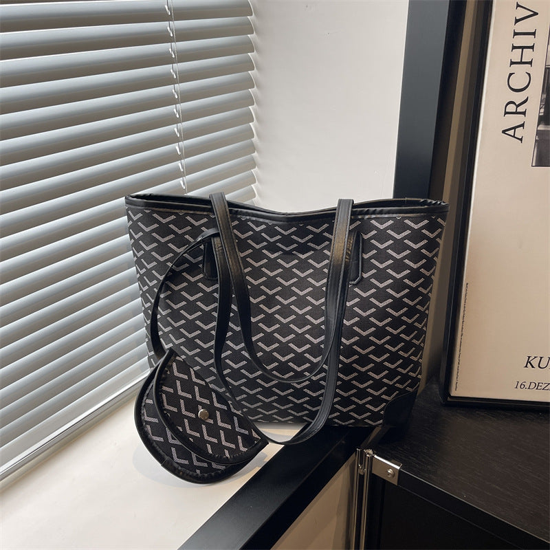 Damen Shopper-Tasche mit praktischer Innentasche und modernem Design Nord Taschen
