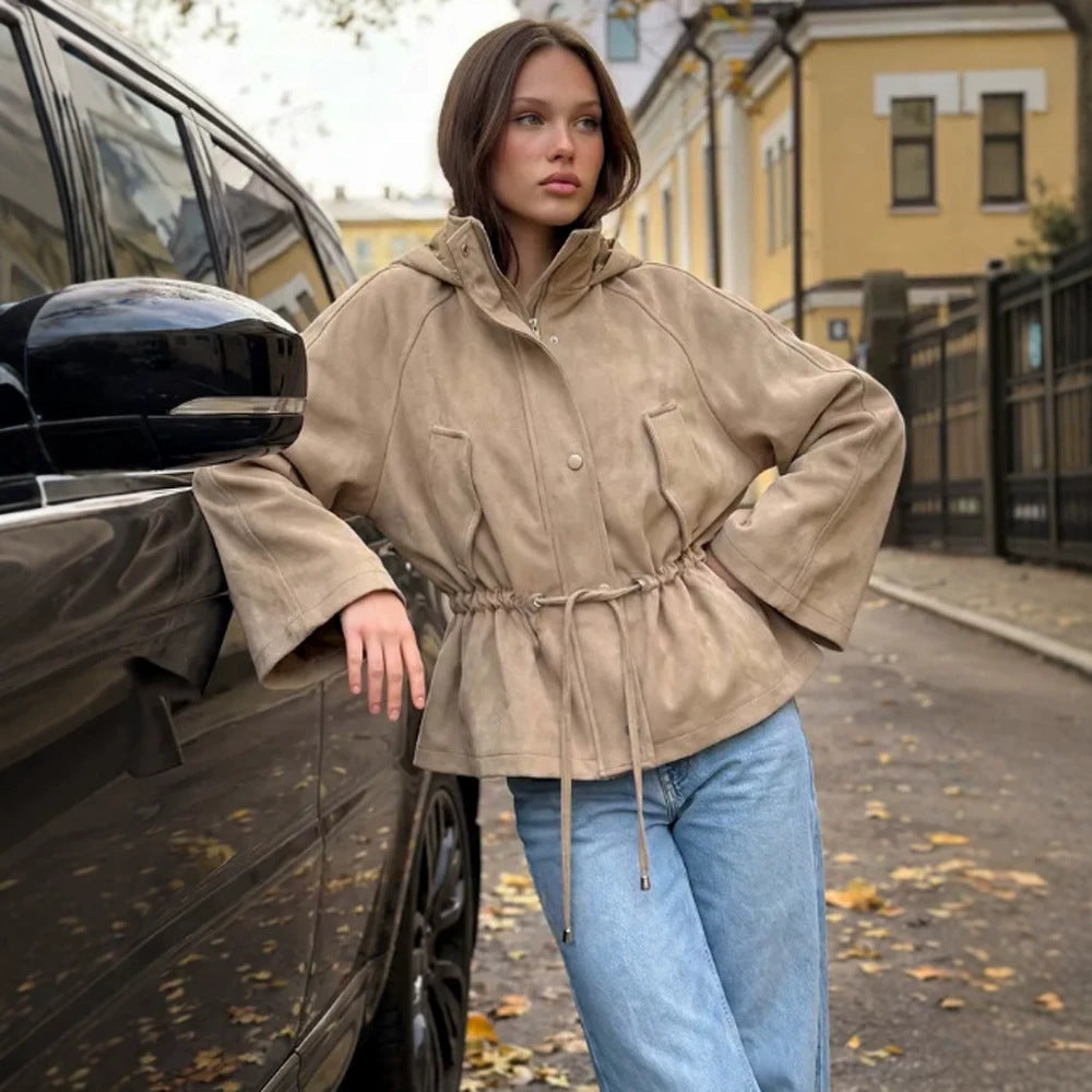 Damen Kurzjacke in Veloursleder‑Optik mit Kapuze und Taillenzug Nord Taschen