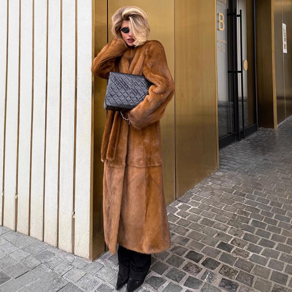 Damen Luxuriöser langer Pelzmantel mit Schalkragen und kaschierendem Oversize-Schnitt Nord Taschen