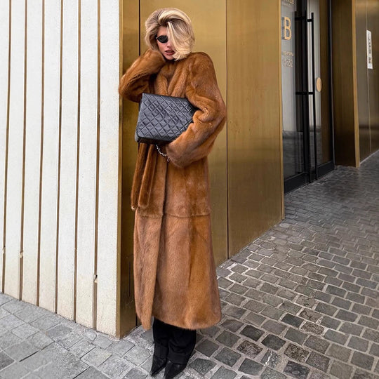 Damen Luxuriöser langer Pelzmantel mit Schalkragen und kaschierendem Oversize-Schnitt Nord Taschen