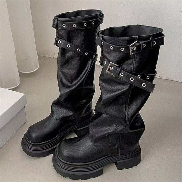 Damen Plateau-Stiefel mit modischem Schnallenverschluss und eleganter Faltenoptik