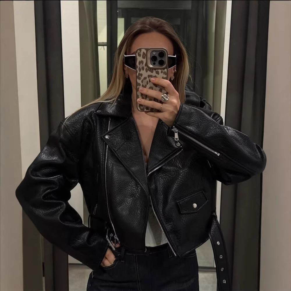 Damen Kurze strukturierte Bikerjacke aus Lederimitat Nord Taschen